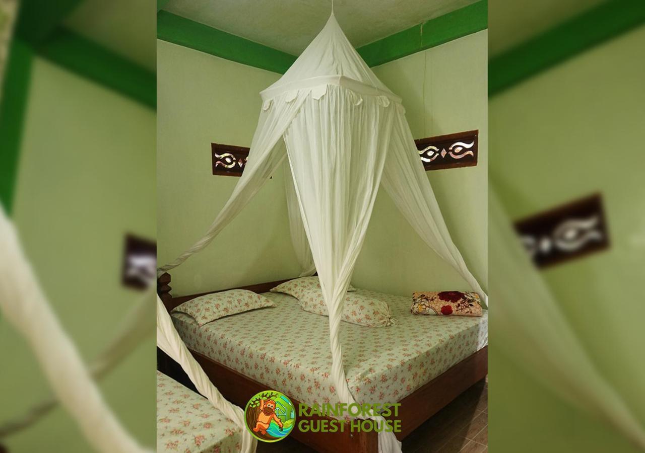 Rain Forest Guest House Bukit Lawang Habitación foto
